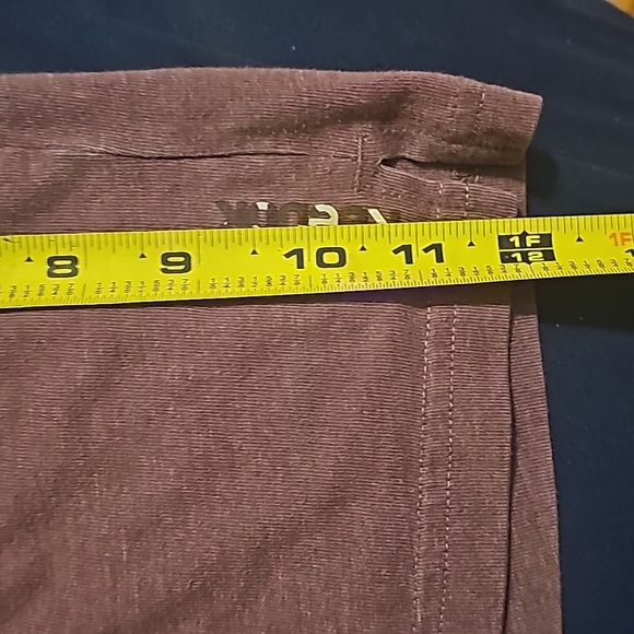 FREE W any purchase over $5 Reebok sz tag missing purple shorts see measurement - Picture 6 of 6